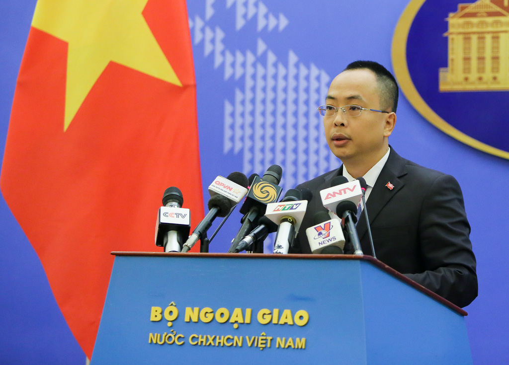 Phó phát ngôn Bộ Ngoại giao trả lời thời điểm khôi phục đường bay Việt Nam-Trung Quốc - Báo Người lao động
