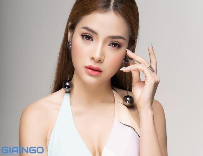 Phương Trinh Jolie là ai? Từ ‘hổ dữ hóa mèo nhà’ khi yêu Lý Bình?