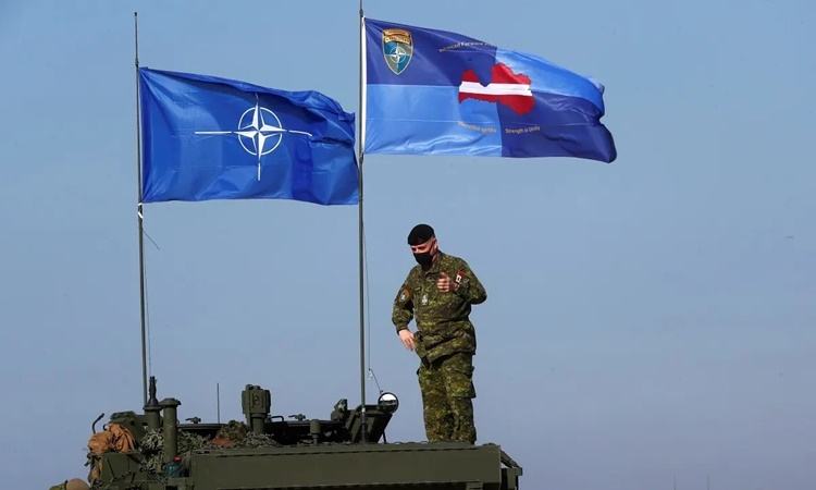 NATO là gì? Tại sao Ukraine vẫn chưa là thành viên của NATO?