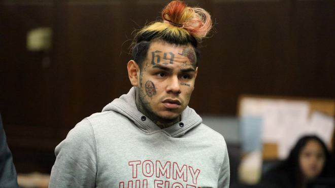 rapper 6ix9ine là ai?